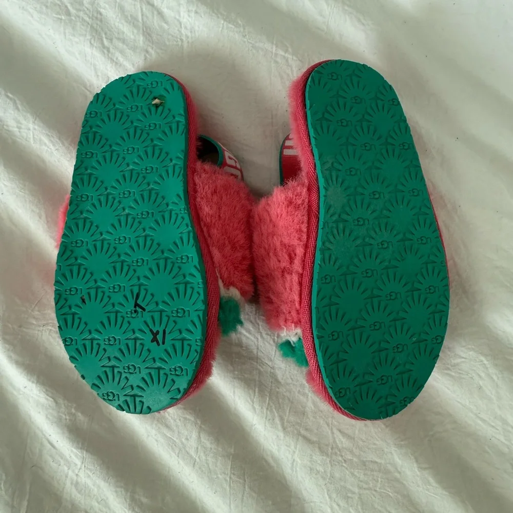 5/$25 Ugg Toddlers Fluff Yeah Watermelon Stripe and‎ Sunglasses Slides Slippers